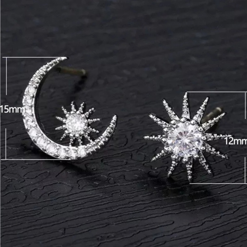 New 925 Silver Assimetric Moon Star Diamond Earrings - Picture 4 of 4